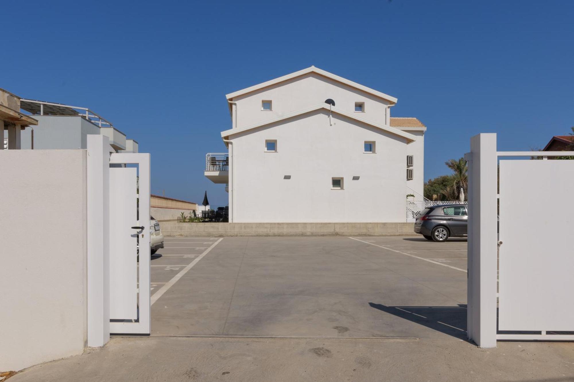 Astro Apartments With Direct Access On The Sea Of Noto Heritage Of Unesco Exteriör bild